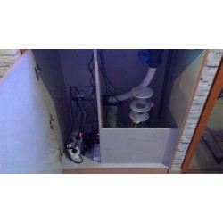 Cuve cloisonné pour élevage ou crevette